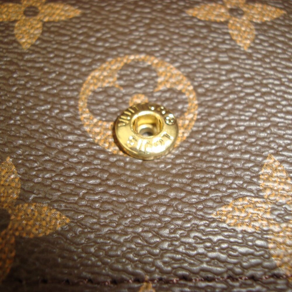 Designer-Look Wallet (Make Offer) - Picture 5 of 12
